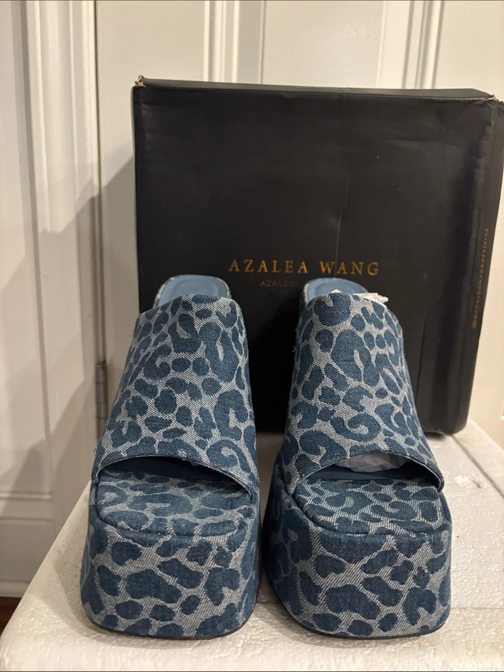 Azalea Wang Denim Leopard Platform Mule - Blue